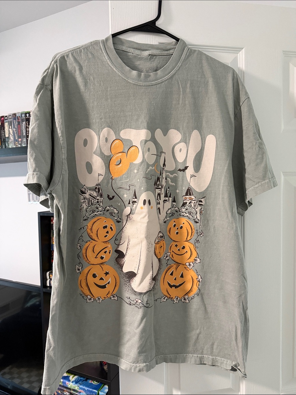 Ghostly Halloween Graphic Tee - Gray with Orange Pumpkins